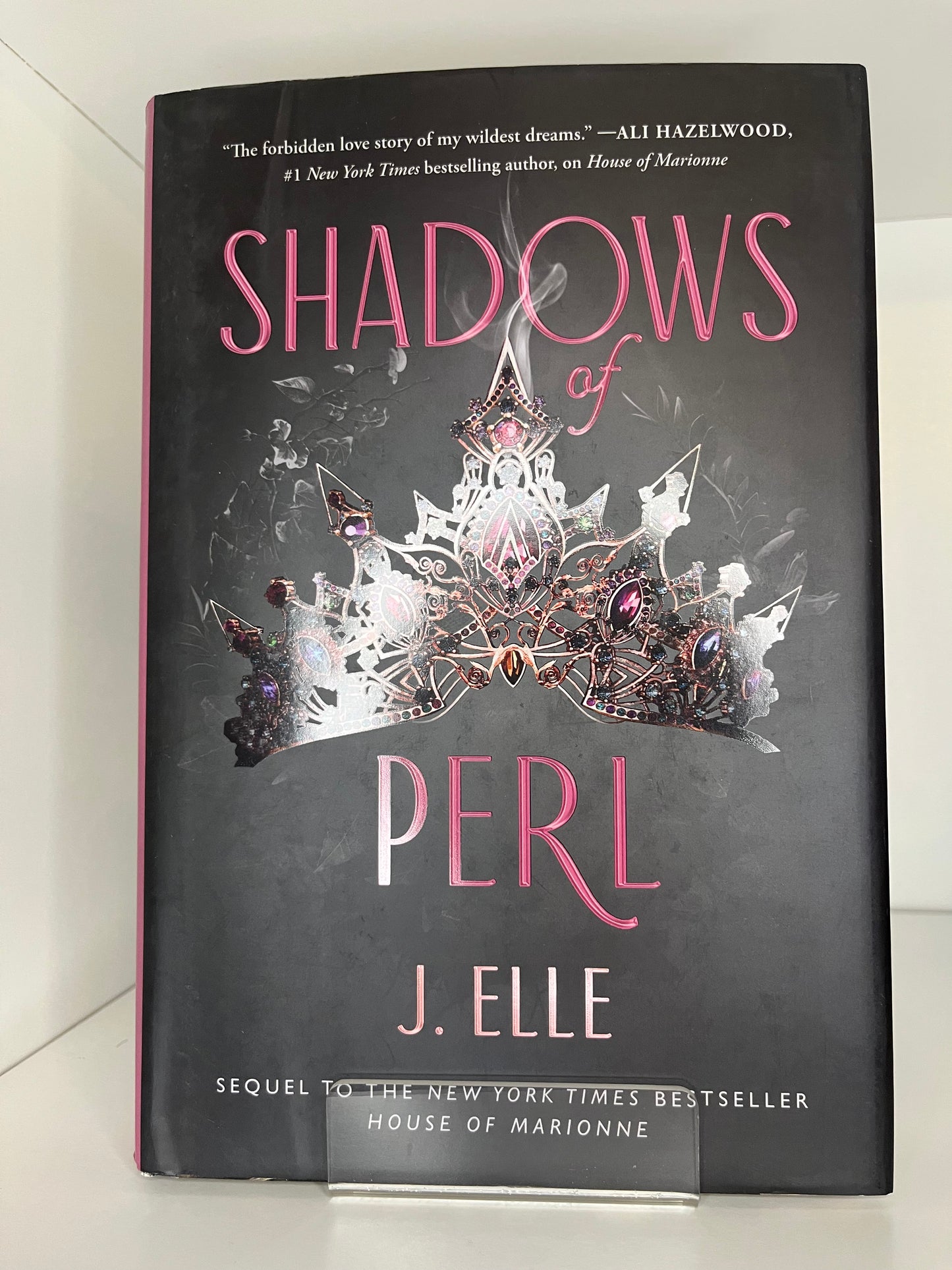 Shadows of Perl (House of Marionne, Bk. 2) - Minor Cosmetic Mark